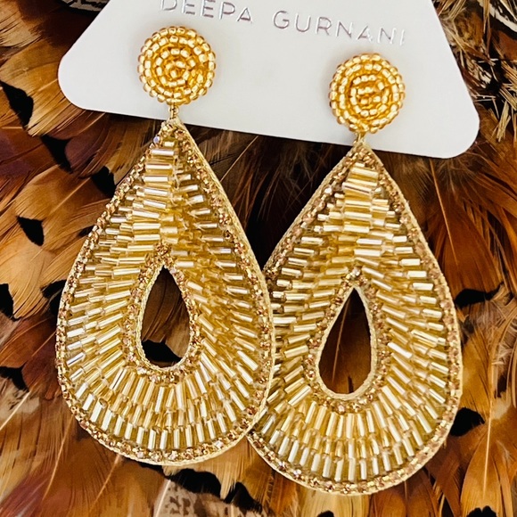 NWT Deepa Gurnani Beaded Gold Crystal Hoop Chandeliers - Picture 11 of 15